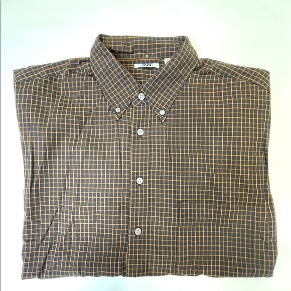 UNIQLO XL CASUAL BUTTON DOWN - Picture 3 of 10